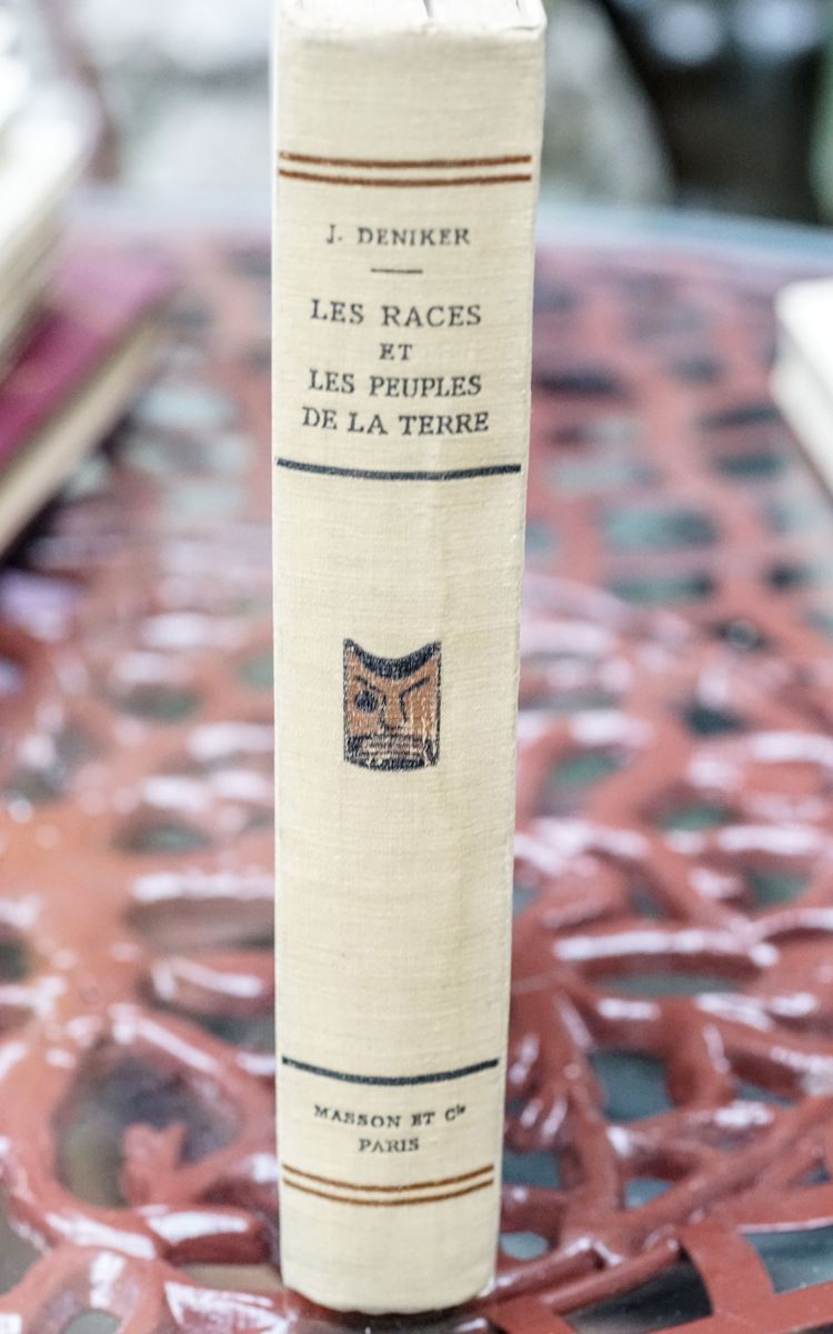 DENIKER (J.). Les races et les peuples de la terre. Paris, Masson, 1926
