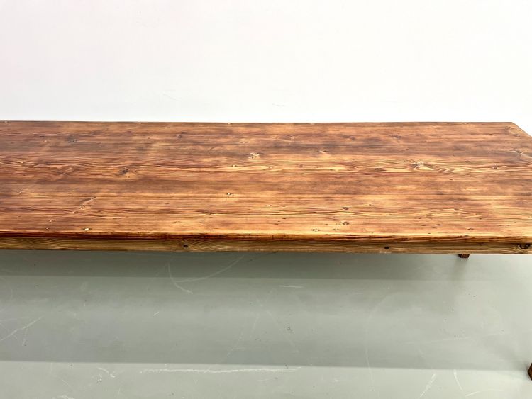 Très grande table de ferme en pin massif, années 50