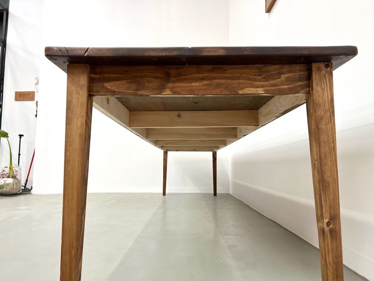 Très grande table de ferme en pin massif, années 50