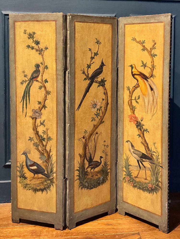 Small 18th century painted canvas screen with 3 panels H95