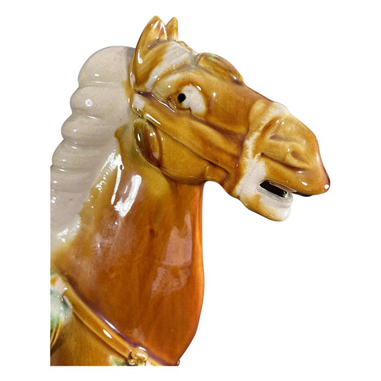 Chine, Années 1960/1970, Sculpture En Céramique Vernissée Figurant Un Cheval Dans Le Style Tang.