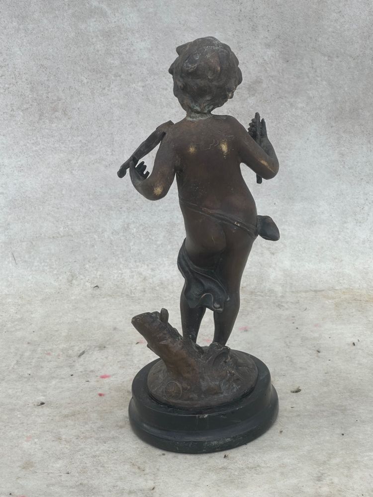 Child violinist