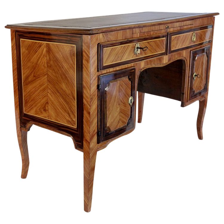 Bureau à caissons en bois de Rose et Palissandre d’époque Transition Louis XV-Louis XVI