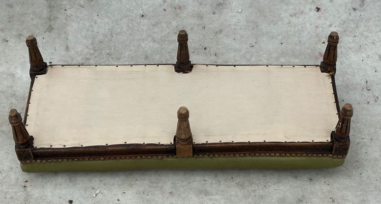 Banc de poupée