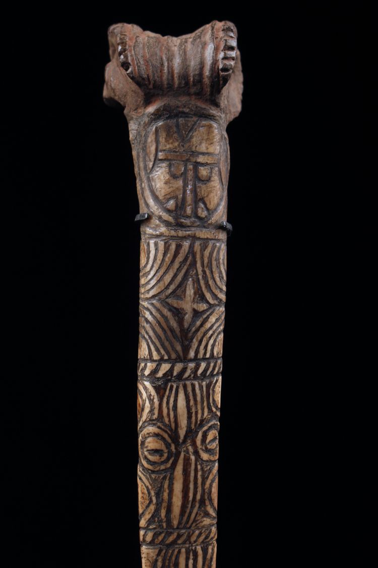 Knochendolch, Stammeskunst, Ozeanische Kunst, Ozeanien, traditionelle Waffe, Papua-Neuguinea