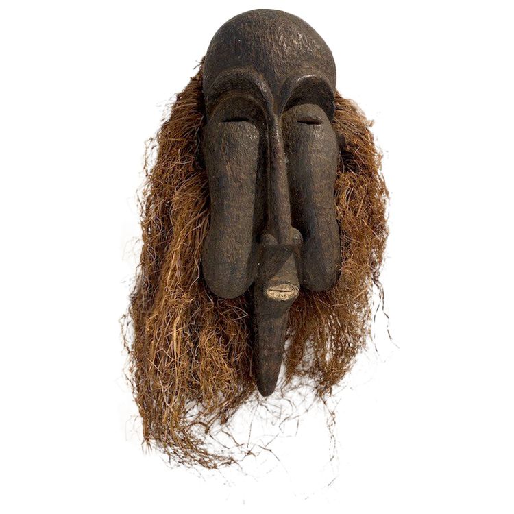 Masque Africain en bois sculpté et raffia 