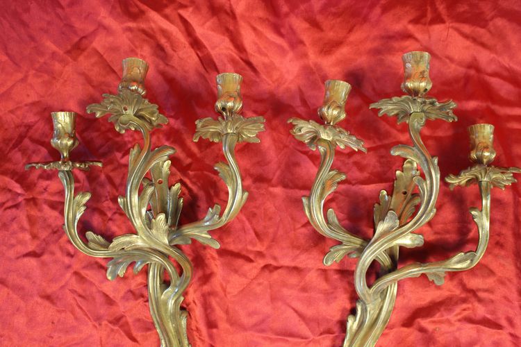 Pair of Louis XV style bronze 3-light wall lights, early 20th century height: 46 cm