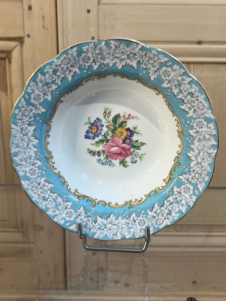 Royal Albert 100-Piece Enchantment Dinner Service
