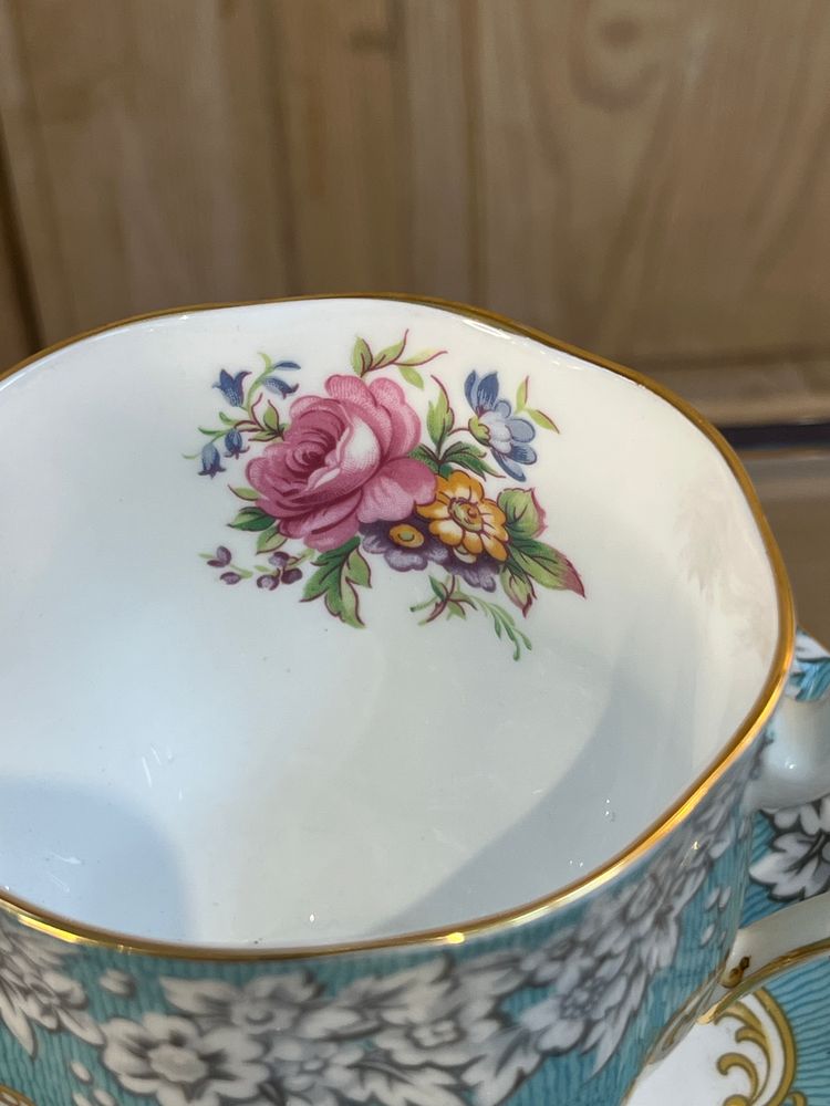 Royal Albert 100-Piece Enchantment Dinner Service