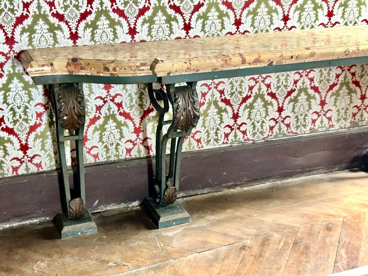 Consolle in ferro battuto stile Luigi XV molto grande, fine XIX secolo, L 260 cm 