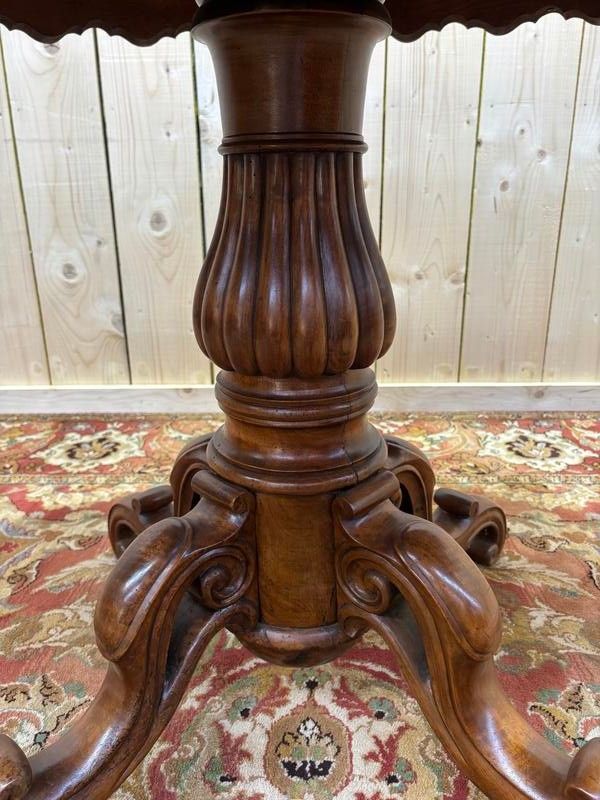 Walnut and ronce medium table