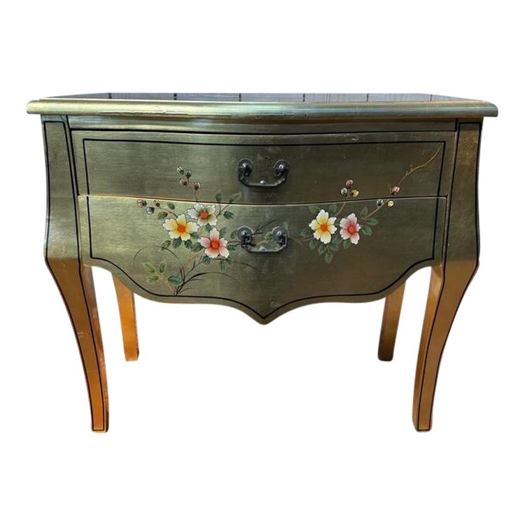 Commode en bois doré 