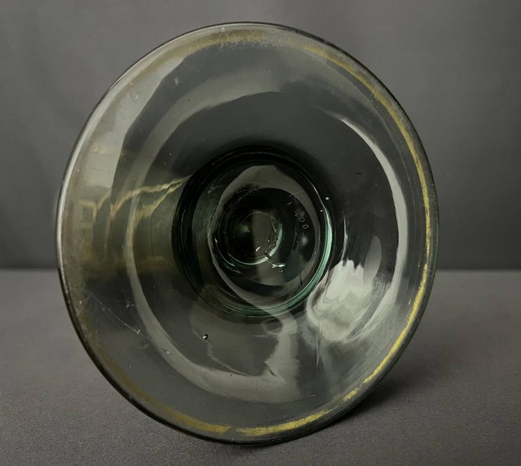 Vase Art Déco en verre soufflé gravé à l’acide – motif floral doré