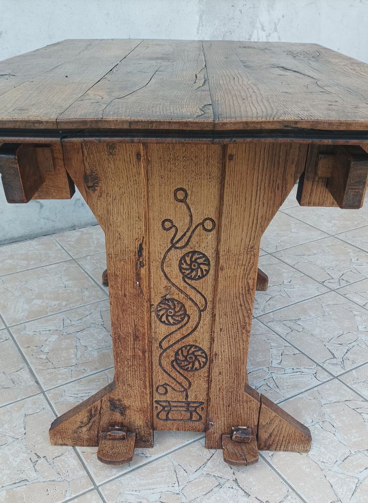 Set of table and 4 mountain chairs in solid oak
