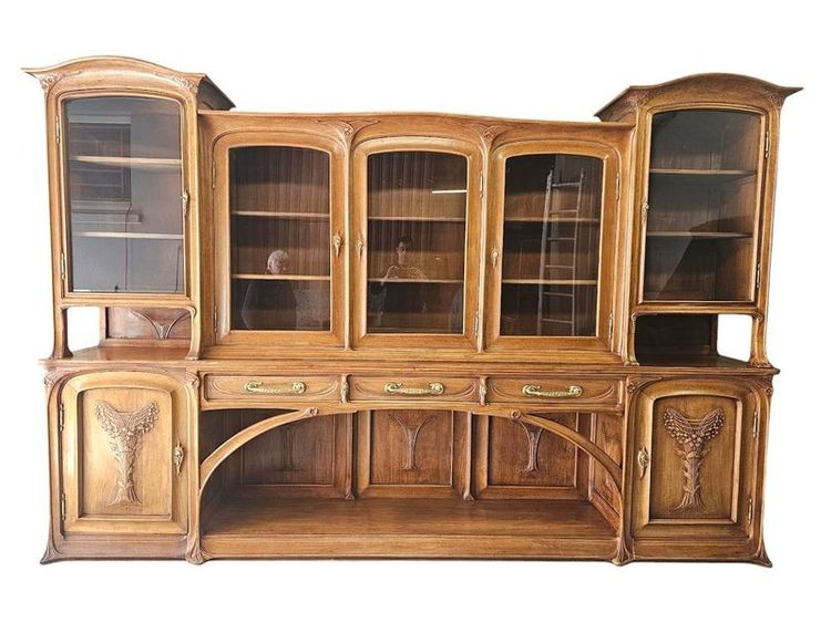 Monumental Buffet de Présentation Art Nouveau
