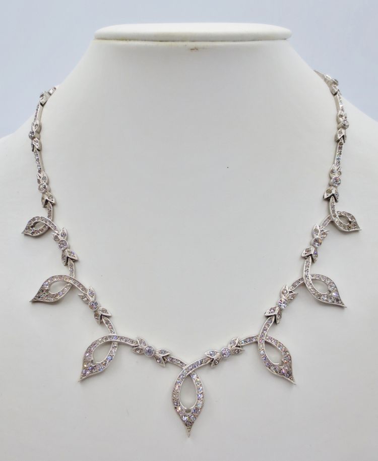Collier 1925.