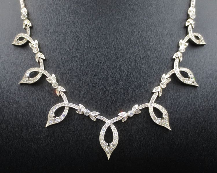 Collier 1925.