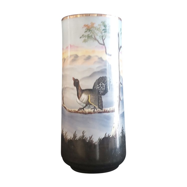 Vase aus Opalglas mit Heidehahndekor 