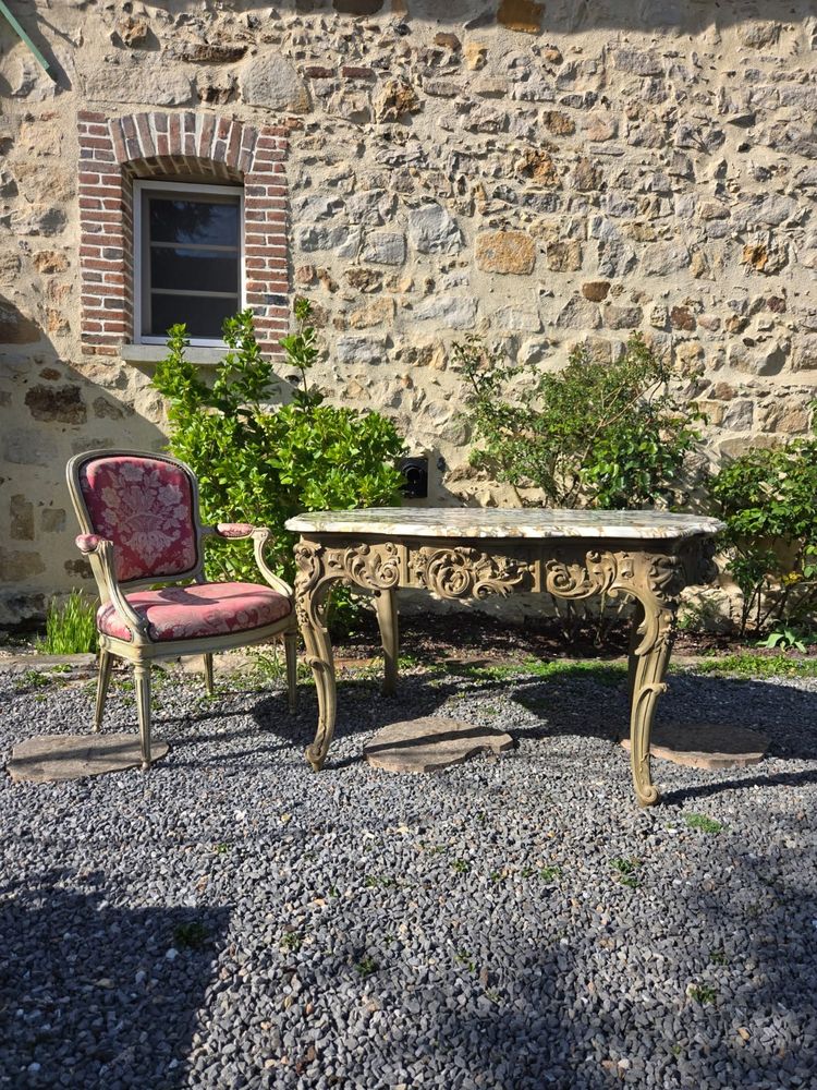 Louis XV Rocaille Style Center Table, Second Half of the 19th Century