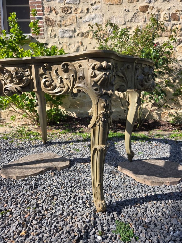 Louis XV Rocaille Style Center Table, Second Half of the 19th Century