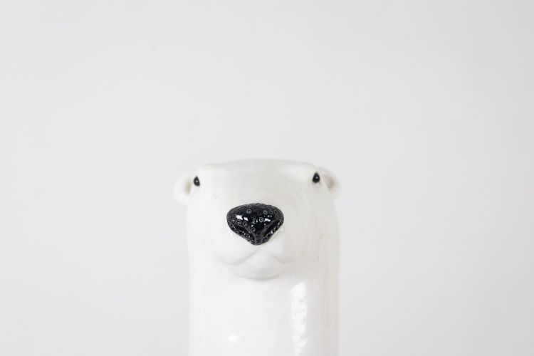 Valérie Courtet. Bear presenting 3 animals. Contemporary. LS64211605M