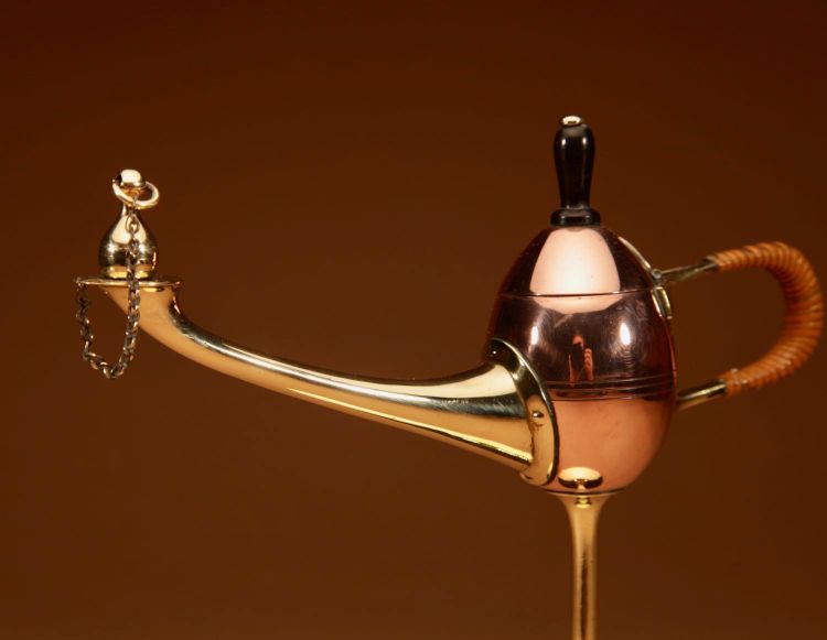  Lampada a olio a forma di sigaro in stile Art Nouveau di Jan Eisenlöffel, progettata per WMF, circa 1900.