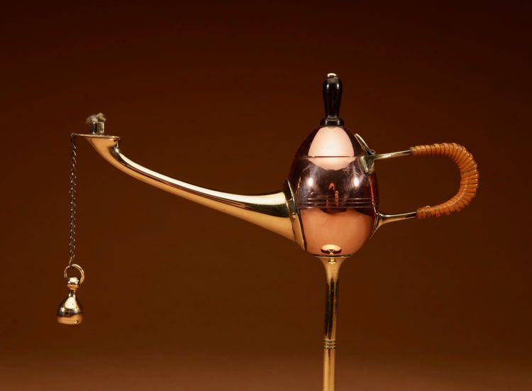  Lampada a olio a forma di sigaro in stile Art Nouveau di Jan Eisenlöffel, progettata per WMF, circa 1900.