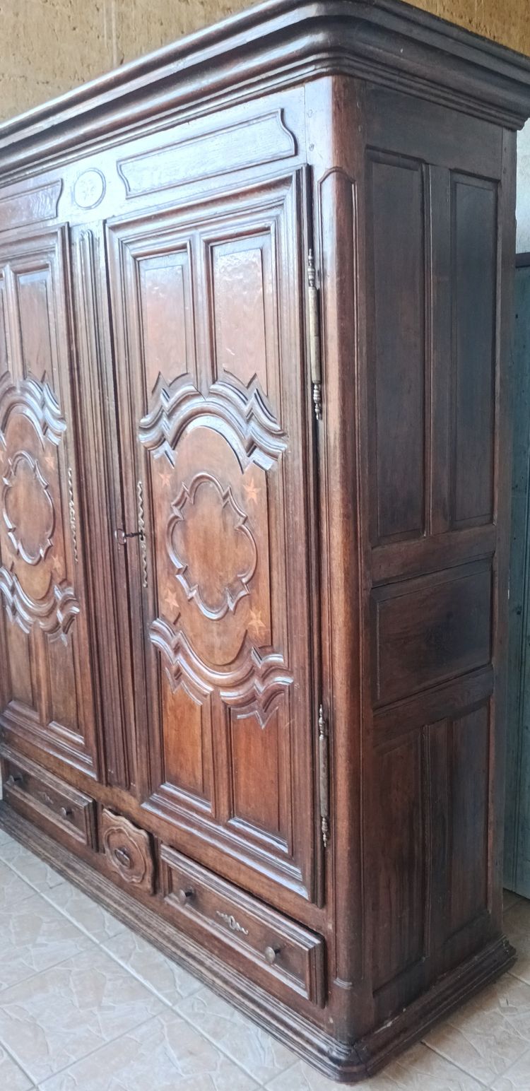 Louis XIV wardrobe in solid oak, 18th century
