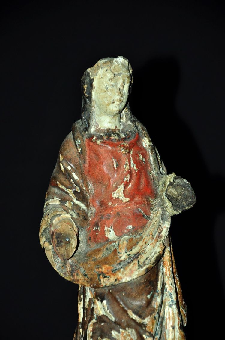 Sculpture en bois polychrome représentant la Vierge XVIIe siècle