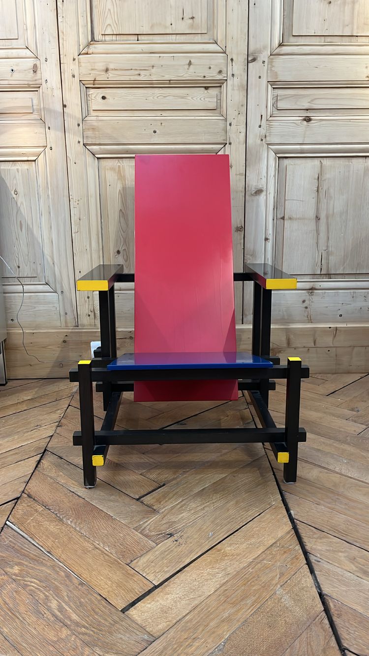 Gerrit THOMAS RIETVELD Chaise Rouge & Bleue Cassina