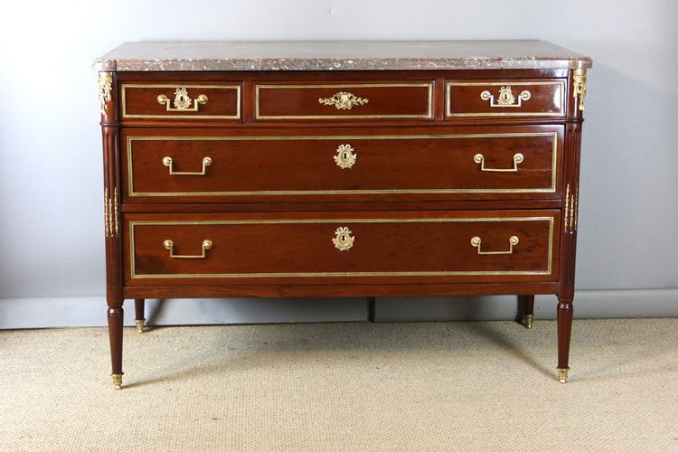 Commode Louis XVI époque XVIIIème siècle.