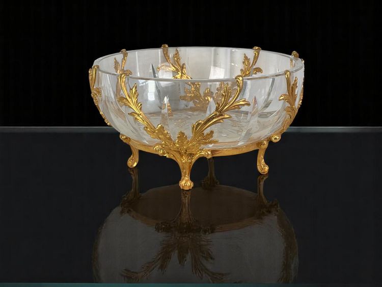 CUT CRYSTAL CUP WITH A GILT BRONZE MOUNT WITH OAK LEAF DECOR