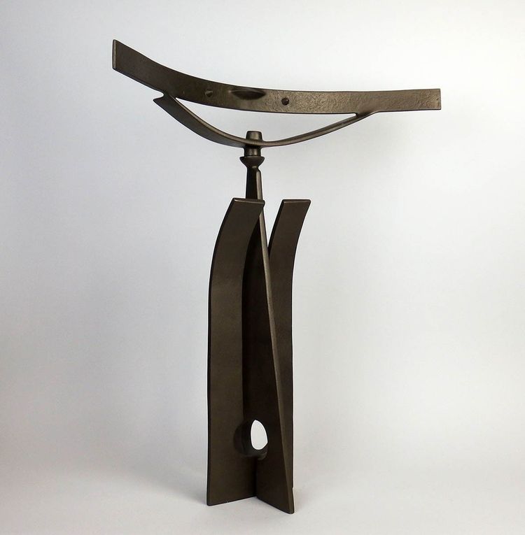 Terracotta sculpture by Victor Roman