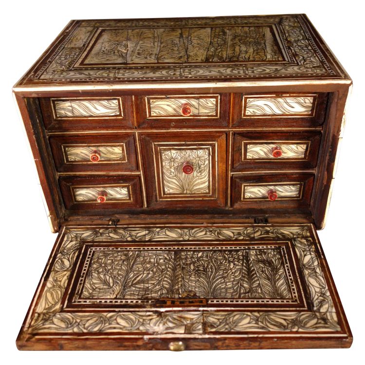 Cofanetto indo-portoghese "Mogul", India occidentale, XVII secolo