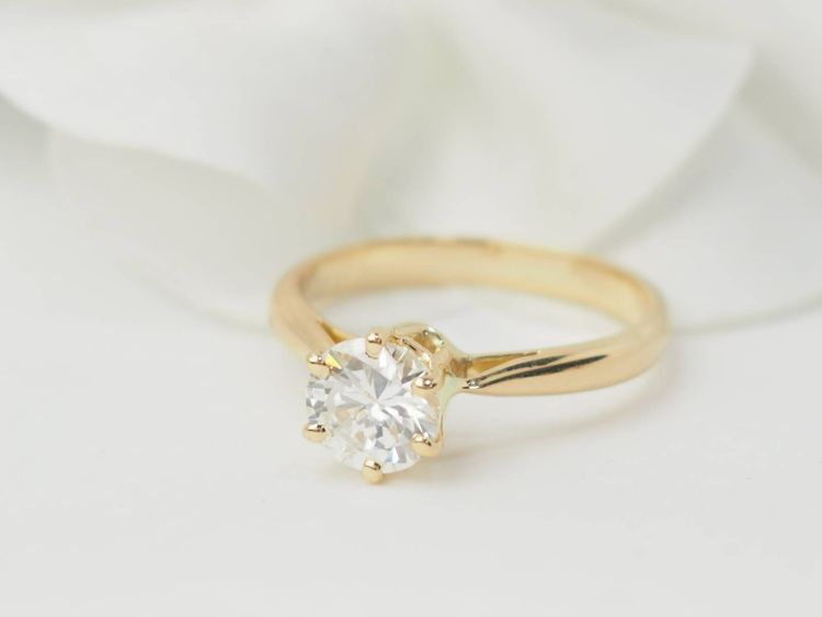 Bague solitaire en or jaune et diamant 0.97ct 
