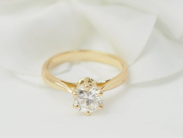Bague solitaire en or jaune et diamant 0.97ct 
