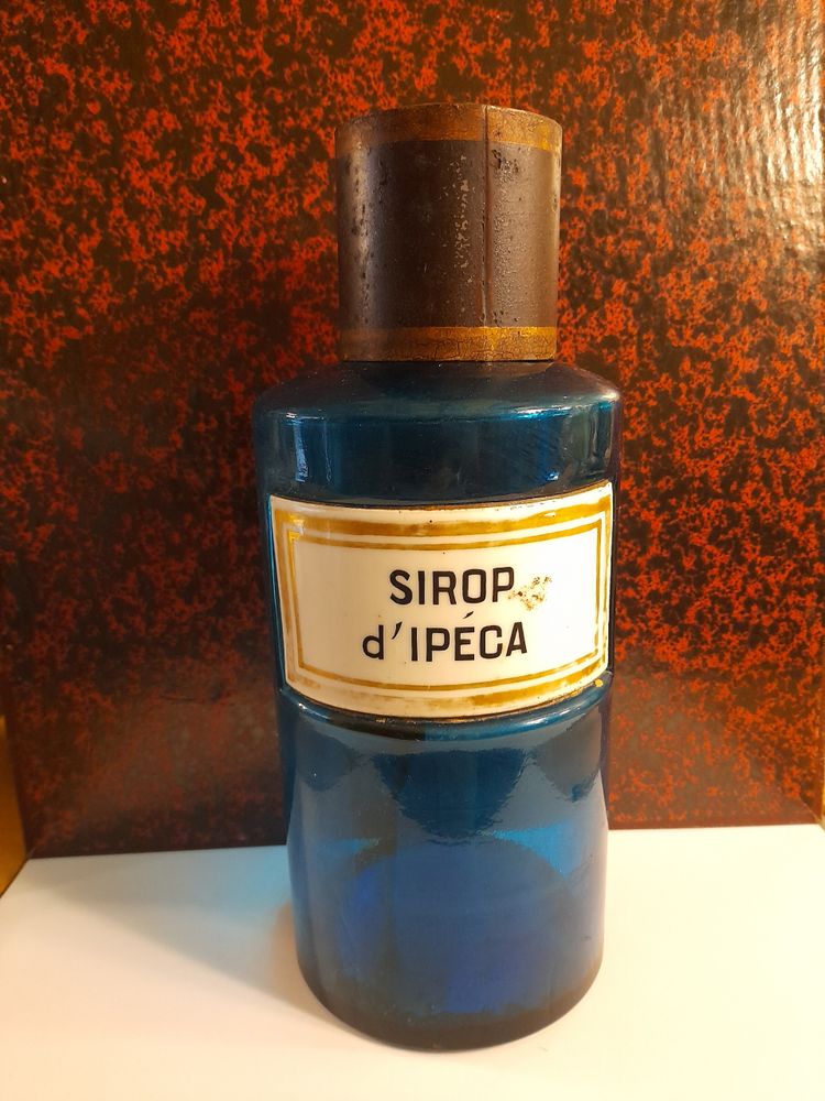 6 blue glass apothecary jars
