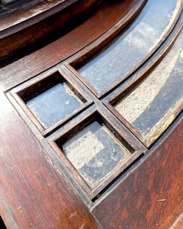 Large restaurant door with frame 257×367 cm