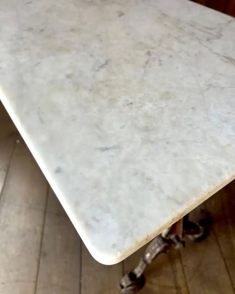 Table marbre blanc