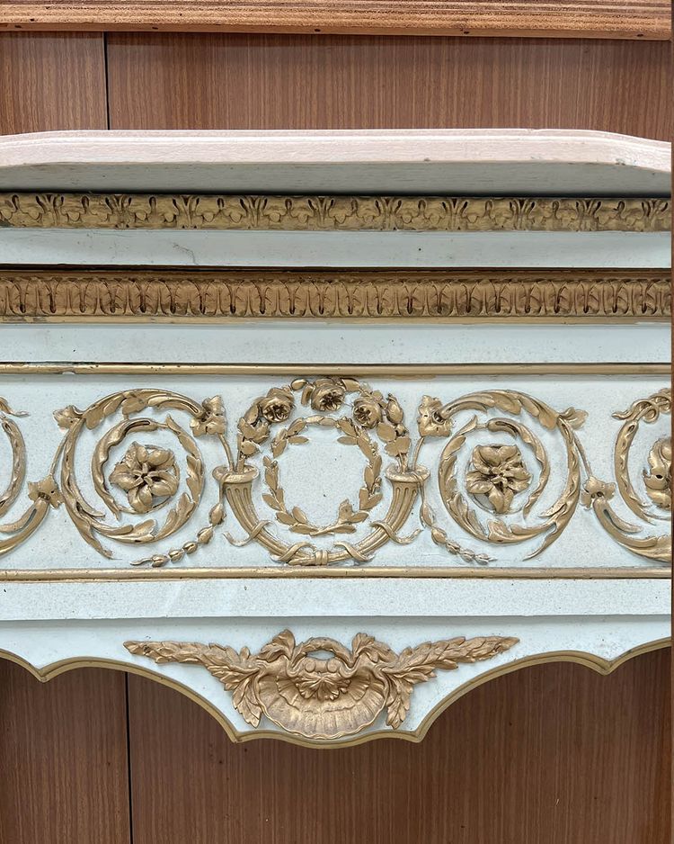 Console de style empire