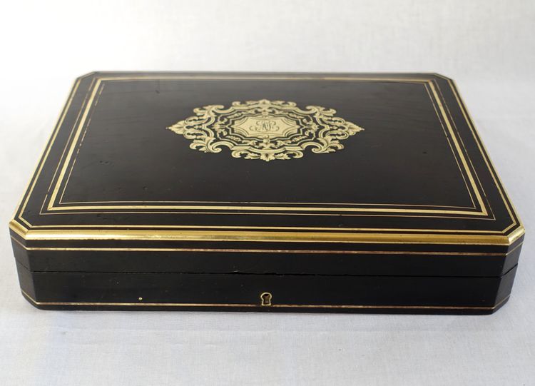 Scatola da gioco in legno d'ebano e intarsio Boulle