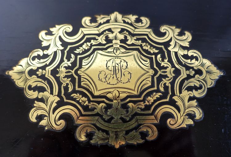 Scatola da gioco in legno d'ebano e intarsio Boulle