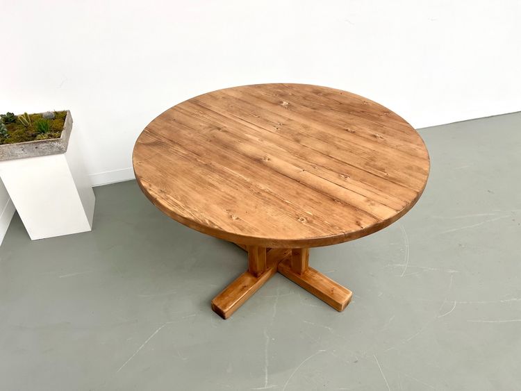 Round pine table "Les Arcs - 1970".
