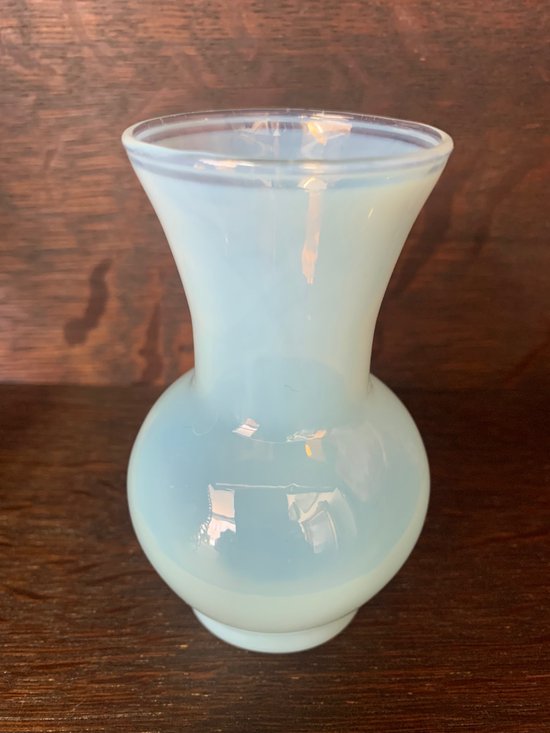 Kleine Vase in Opalkristall "Seifenblase".