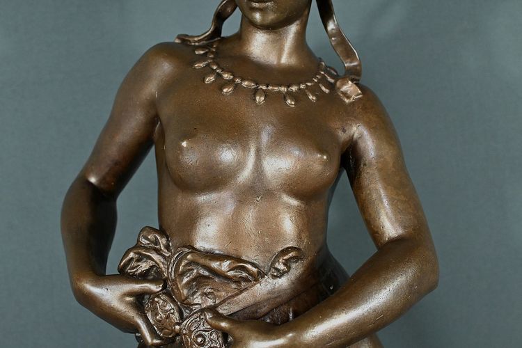 Importante bronzo "Nycia" di Ch. Le Bourg - seconda metà del XIX secolo