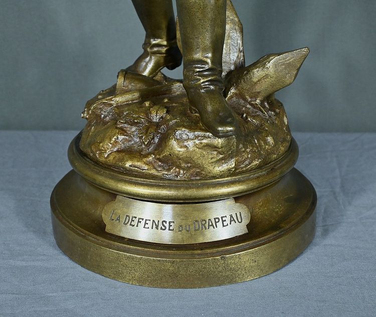 Important Bronze "La Défense du Drapeau" by C. Anfrie - 2nd half of the 19th century