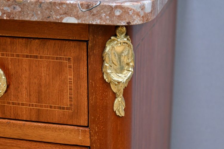 Piccola cassettiera in mogano biondo - Inizio XX secolo