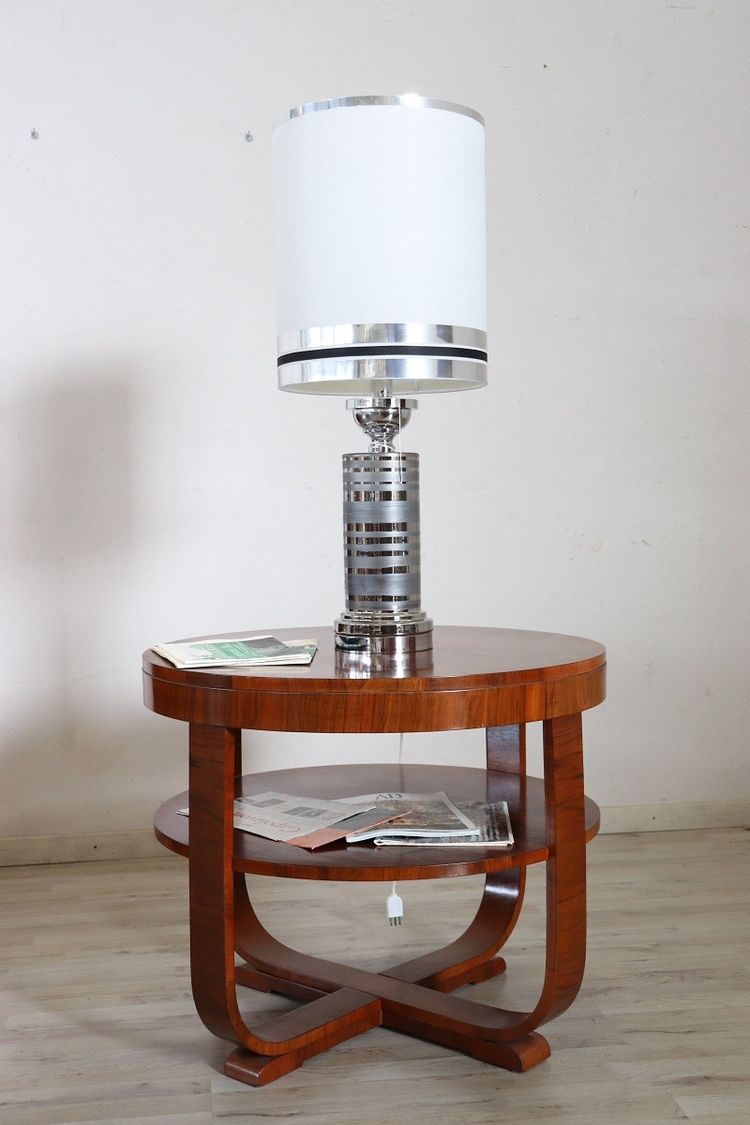 Art Deco Round Coffee Table In Walnut, 1930s