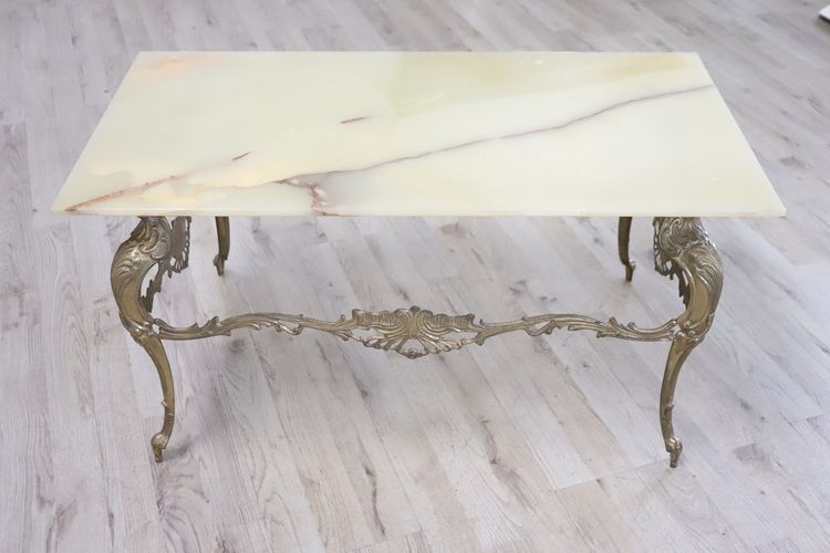 Table Basse En Bronze Doré Avec Plateau En Onyx, 1970