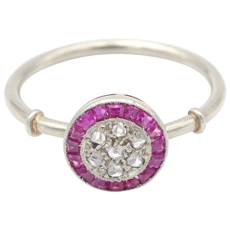 Bague Art Deco cible rubis diamants en or 18k et platine, bague ancienne, bijoux Art Deco